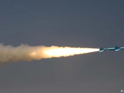 وال‌استریت ژورنال: آمریکا در پی تحریم پهپادها و موشک‌های نقطه‌زن ایران است | جهان | DW