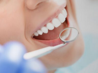دندانپزشک ایرانی هانیه صادقی